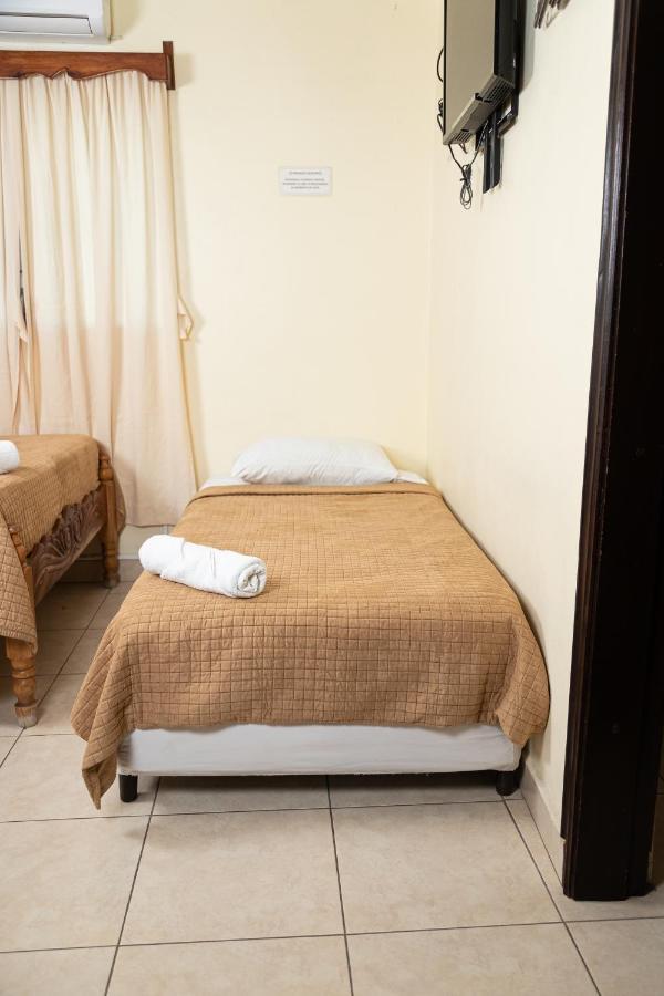 Hotel Internacional Palmerola コマヤグア エクステリア 写真